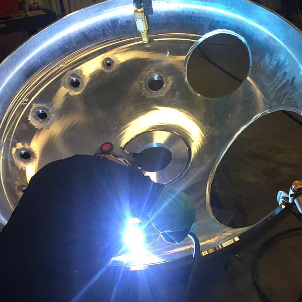 tank head welding for oil and gas industry applications